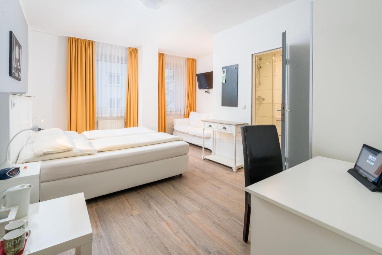 Stadt-Gut-Hotel Rheinischer Hof Essen Exterior photo